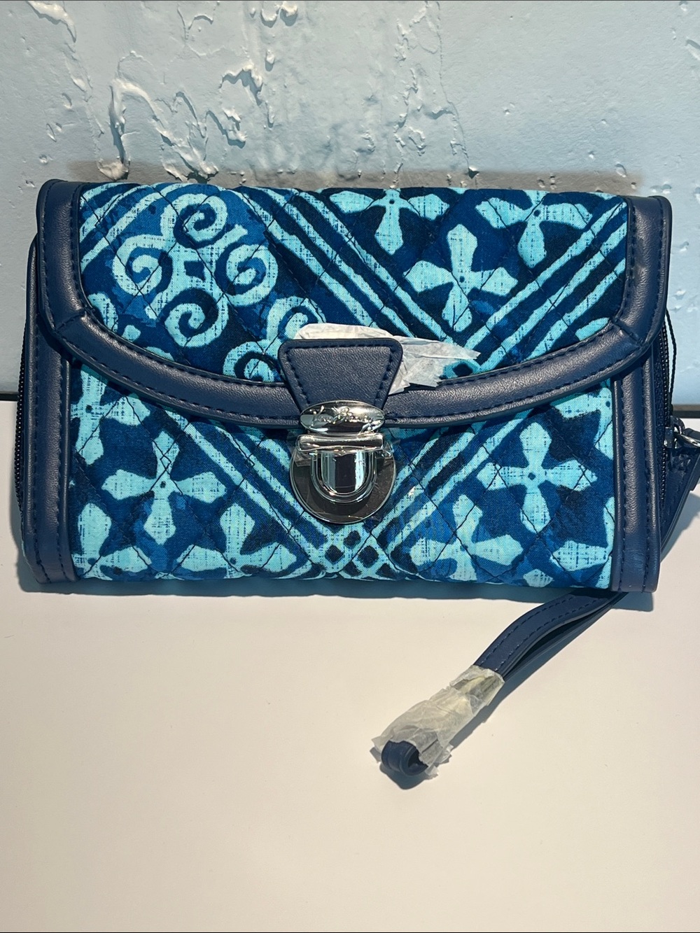 Vera Bradley Blue Patterned Wristlet Clutch with Teal Accents